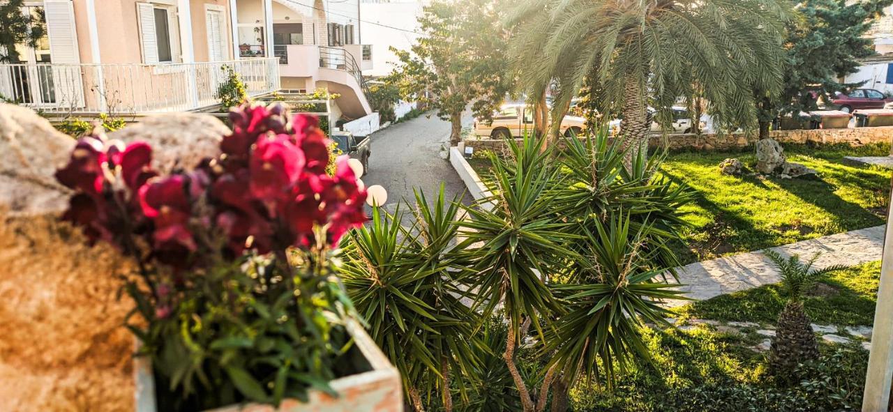 פלקסטרון Knossos Apartments מראה חיצוני תמונה