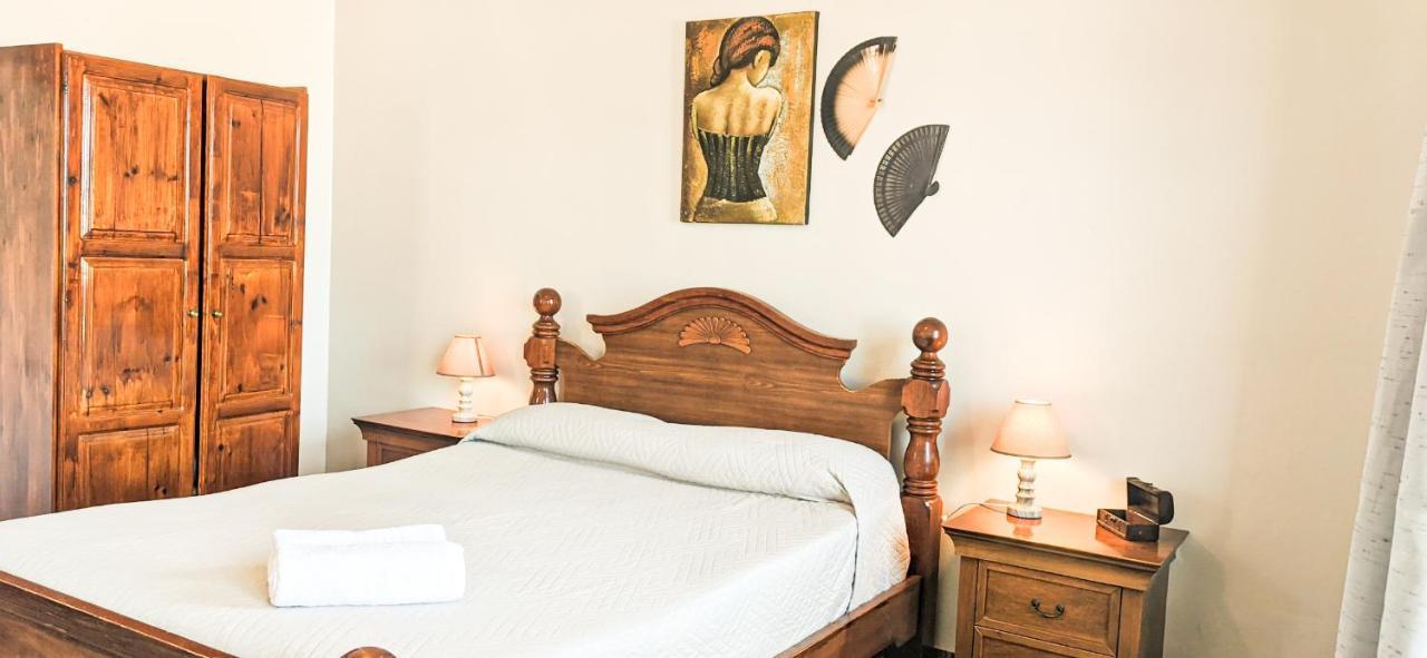 פלקסטרון Knossos Apartments מראה חיצוני תמונה